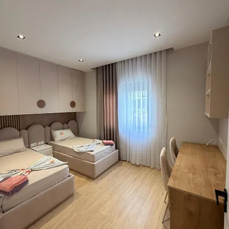Properhome Luxury 2 * Gjirokaster